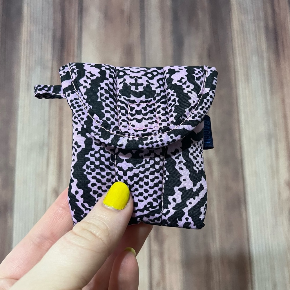 Puffy BAGGU AirPods or earbuds case, purple snakeskin
